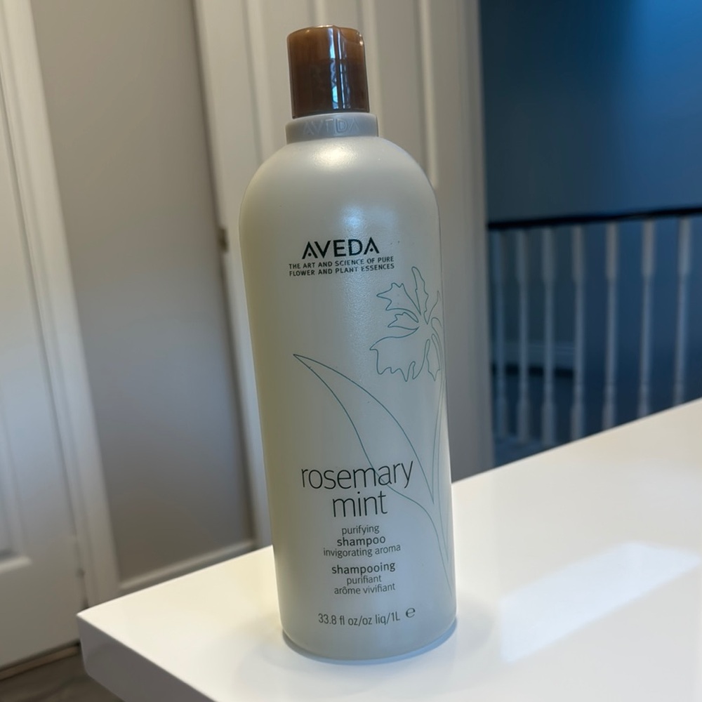 *NEW*Aveda Rosemary Mint Shampoo